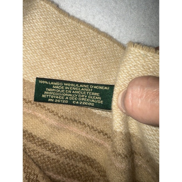 Lauren Ralph Lauren Unisex Lamb Wool Scarf, 8 3/4 x 60" w/5 1/2-in fringes - Picture 4 of 7